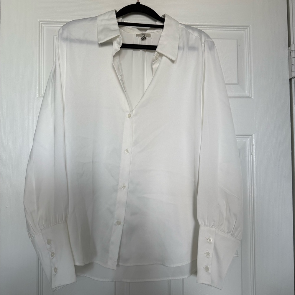NWT Joie Women’s Satin White Button-up Shirt 🤍